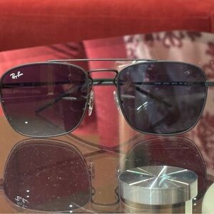 Ray-Ban Dark Gray Square Sunglasses